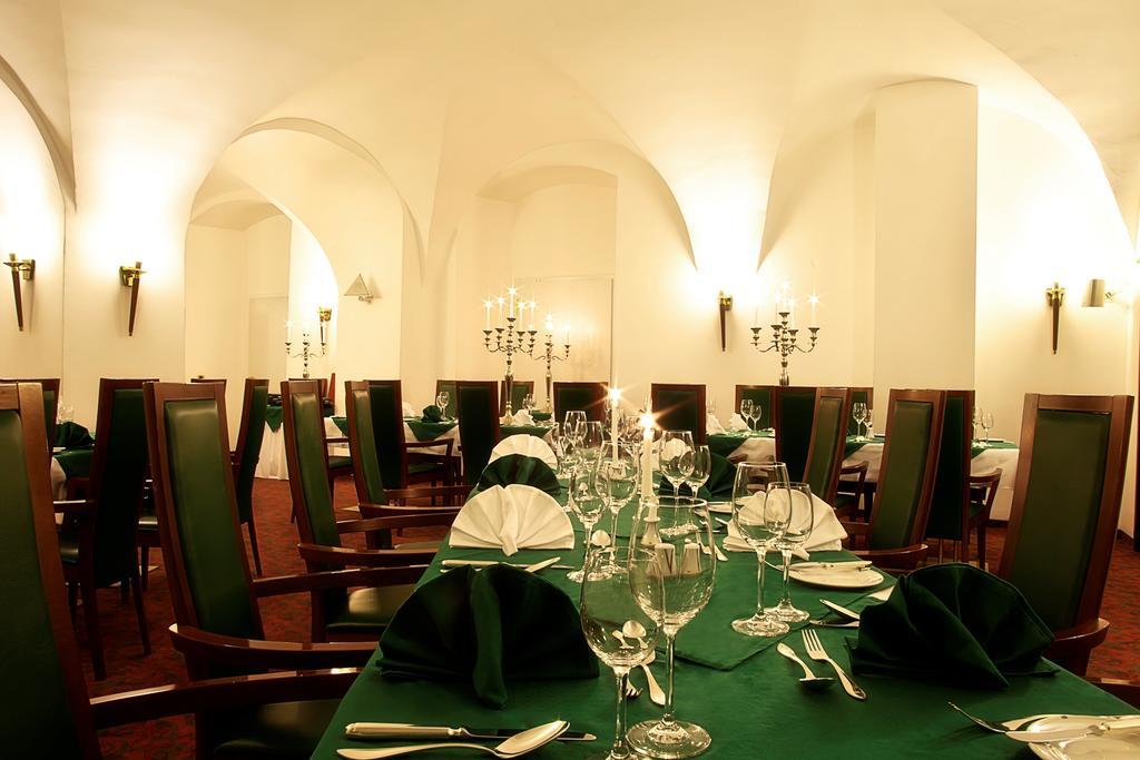 Hotel Schloss Schwarzenfeld Exteriör bild