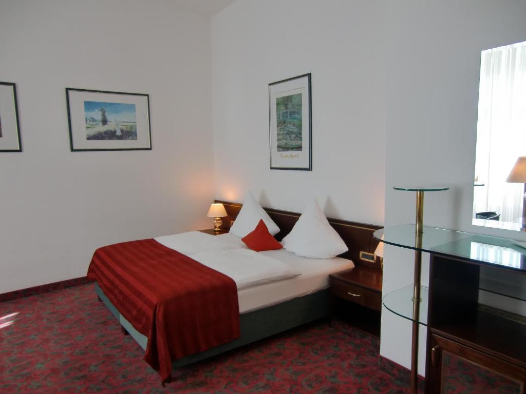 Hotel Schloss Schwarzenfeld Rum bild
